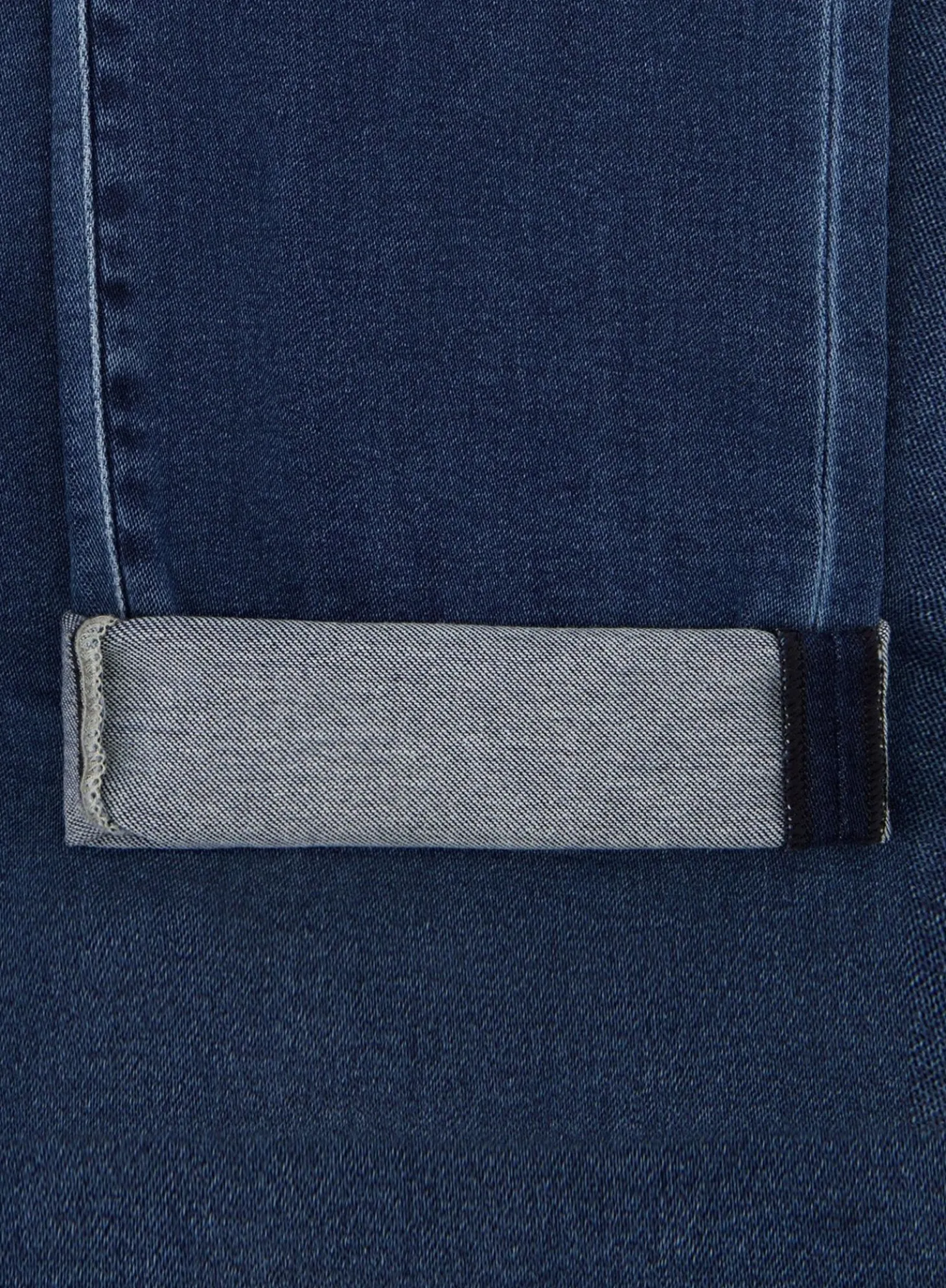 Bard Slim-Fit Jeans