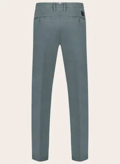 Bobby Jeans