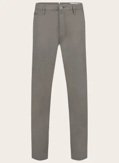 Bobby Jeans
