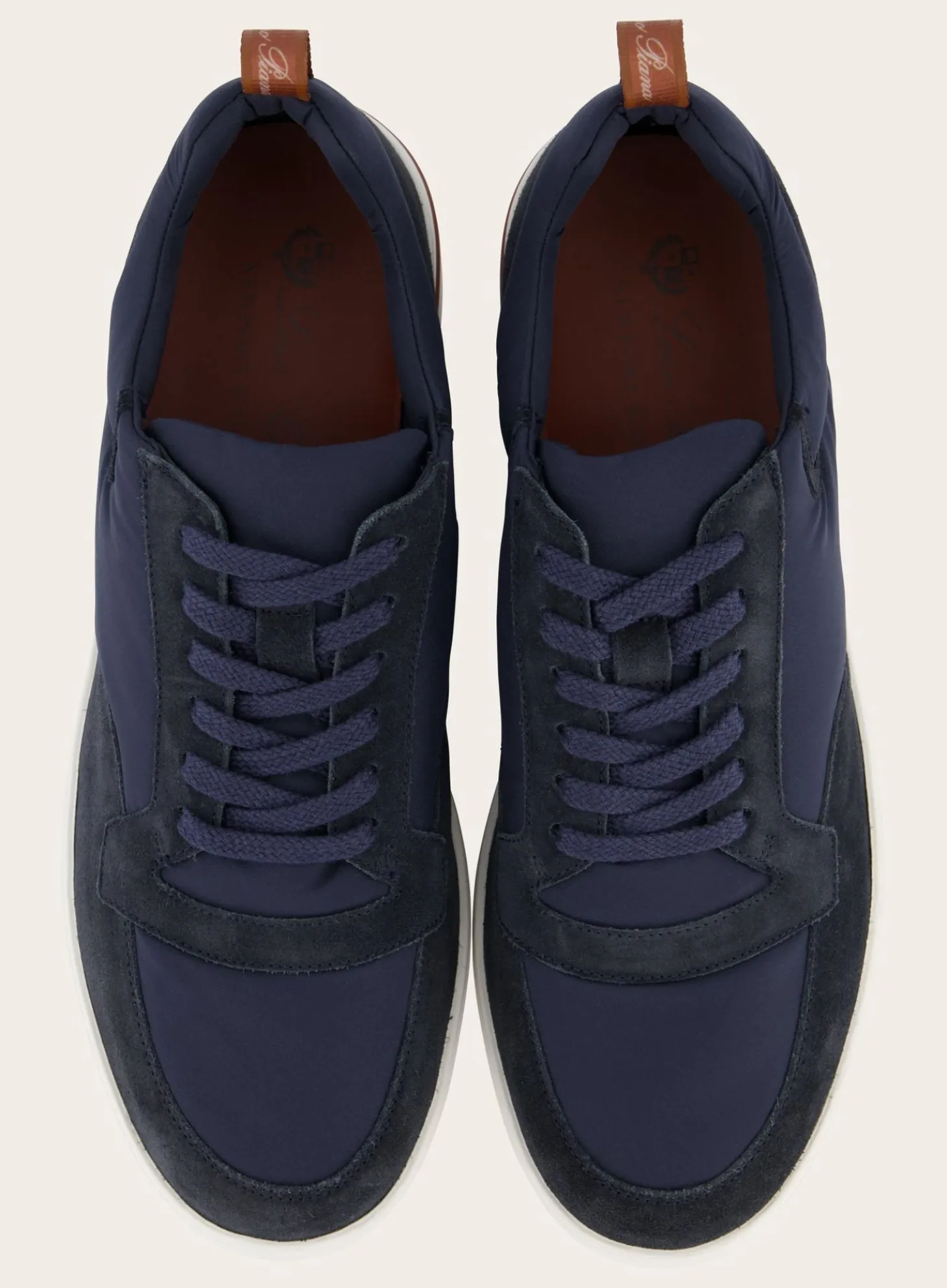 Newport Walk Sneakers