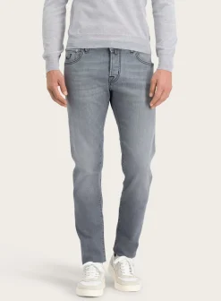 Nick Slim-Fit Jeans